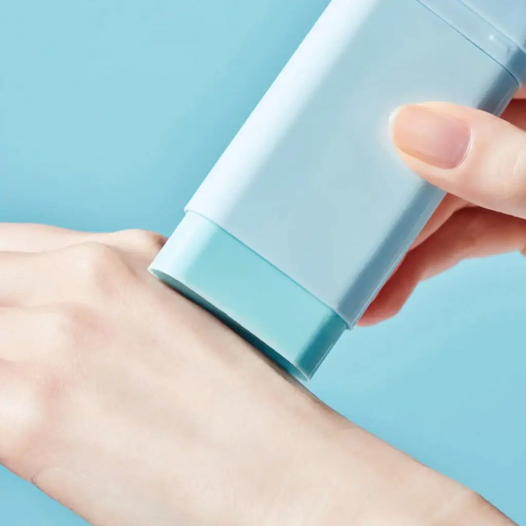 استیک ضد آفتاب حاوی عصاره پنبه توکوبو 19 میل TOCOBO Cotton Soft Sun Stick High Protection 3 روش استفاده استیک ضد آفتاب حاوی عصاره پنبه توکوبو 19 میل TOCOBO Cotton Soft Sun Stick High Protection