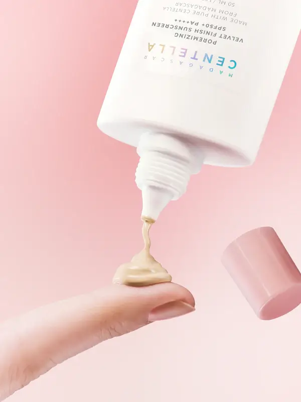 کرم ضد آفتاب فیزیکی و مات کننده سنتلا پورمایزینگ کنترل چربی و محو منافذ باز 50 میل SKIN1004 Madagascar Centella Poremizing Velvet Finish Sunscreen 2 قیمت و خرید:کرم ضد آفتاب فیزیکی و مات کننده اسکین 1004 مدل پورمایزینگ کنترل چربی و محو منافذ باز 50 میل SKIN1004 Madagascar Centella Poremizing Velvet Finish Sunscreen