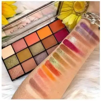 پالت سایه چشم 15 رنگ سینامون سویرل تکنیک مات و شاین Technic Cinnamon Swirl Eyeshadow Palette 2 پالت سایه چشم 15 رنگ سینامون سویرل تکنیک مات و شاین Technic Cinnamon Swirl Eyeshadow Palette - تصویر 2