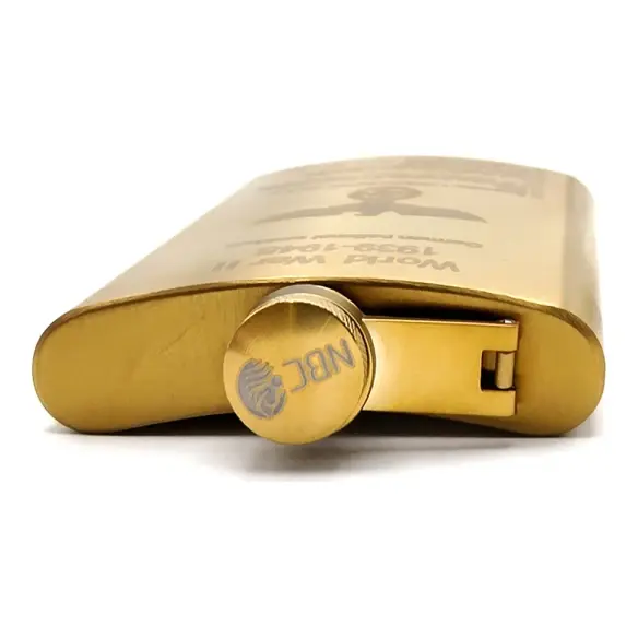 فلاسک جیبی طرح جنگ جهانی دوم ان بی کو مدل FLNB-1240 5 درِ پیچی و لوگوی NBC روی سرِ در فلاسک جیبی طرح جنگ جهانی دوم ان بی کو